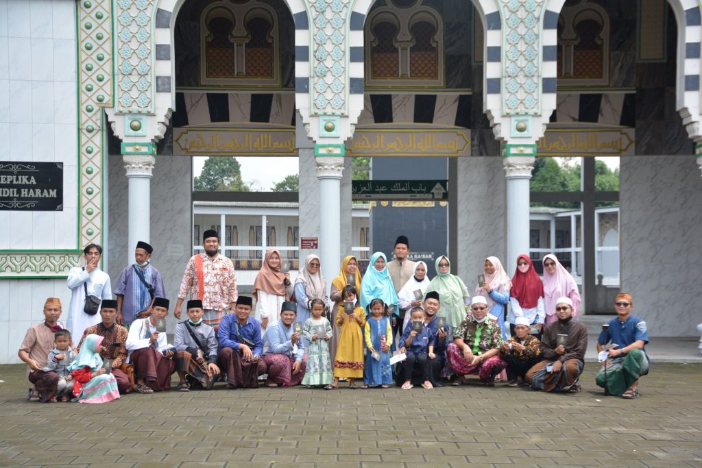 Ziarah Sunan Kalijaga & Manasik Haji / Umroh di replika Ka’bah, Madinah Semarang